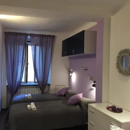 Casa Cavour 12 *